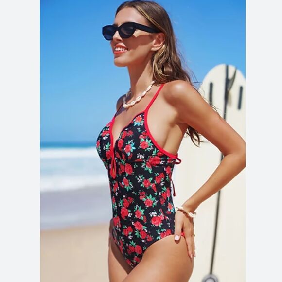 NWT CUPSHE Black and Red Floral One piece - Picture 1 of 8